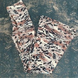 Novella Royale Janis Bells